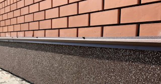 Облицовка цоколя керамогранитом в Куйбышеве в октябре
