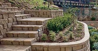 Установка подпорных стенок из блоков в Куйбышеве от 3629 руб. - ТротуарнаяПлитка